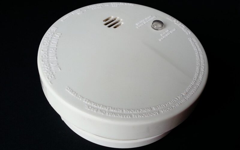 Why Smart Smoke Detectors Are Becoming a Must-Have for Modern Homes